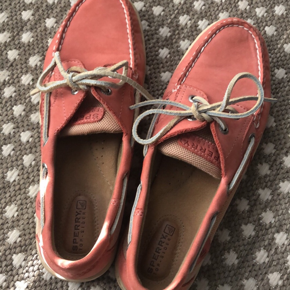 Sperry Women’s boat shoes
